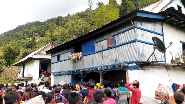 संखुवासभा घटनाले लियो अर्कै मोड, प्रहरीलाई पनि अचम्म पार्ने गरि घरभित्र अर्को प्रमाण फेला पर्यो