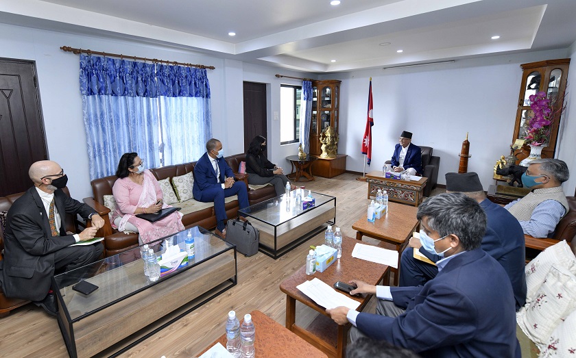 बालकोटमा एमाले अध्यक्ष ओली र एमसीसी उपाध्यक्ष सुमारसहितको टोलीबीच छलफल जारी