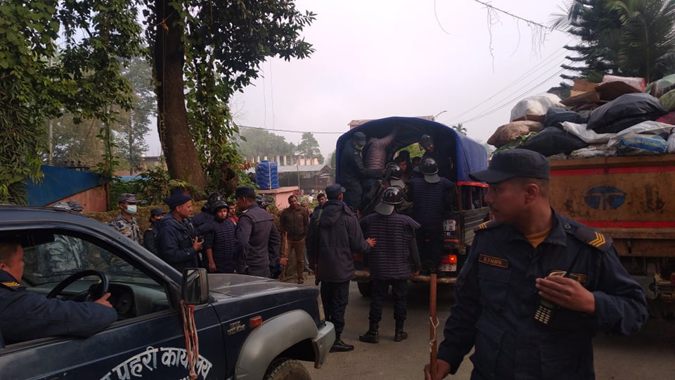 बन्द र तोड्फ़ोट गराउदै हिडेका विप्लवका कार्यकर्ता देश भरि बाट  प*क्राउ