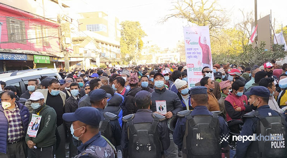 कांग्रेस महाधिवेशनस्थलमा गगन र विश्वप्रकाश लाइ हराउन खोजेको भन्दै  नाराबाजी