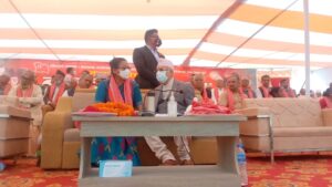 माओवादी केन्द्रबाट निर्वाचित मेयर र उपमेयर नै एमालेमा प्रवेश गरे पछि गयो प्रचण्डको सातो