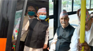 लुम्बिनी पुगेका केपी ओली बसमा सरर…