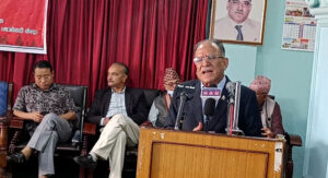 सांसद नभई मन्त्री हुन पाइँदैन, त्यसैले करोडौं खर्च गर्नुपर्छ : अध्यक्ष दाहाल