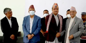 सांसद ‘अपहरण’मा ओलीलाई सघाएका पूर्वमहानिरीक्षक सर्वेन्द्र खनाल एमाले प्रवेश