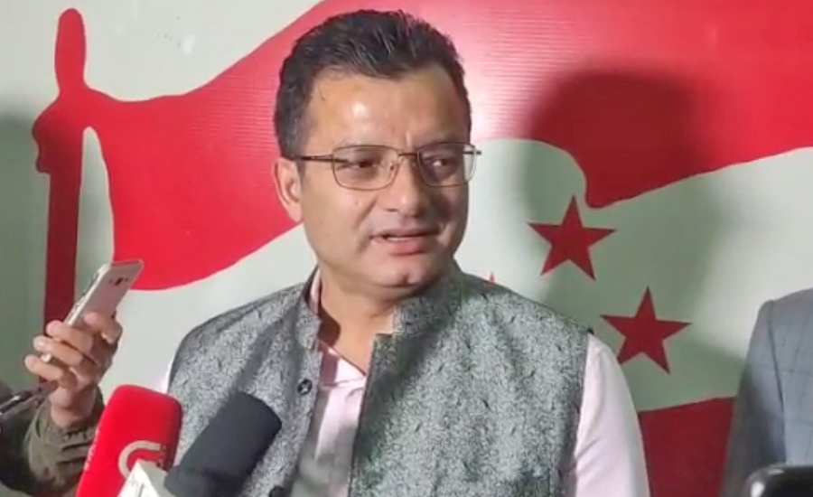 चितवन-३ मा कांग्रेसका दिनेश कोइरालाले स्वतन्त्र उम्मेदवारी दिने भए पछि भागेका हुन् प्रचण्ड