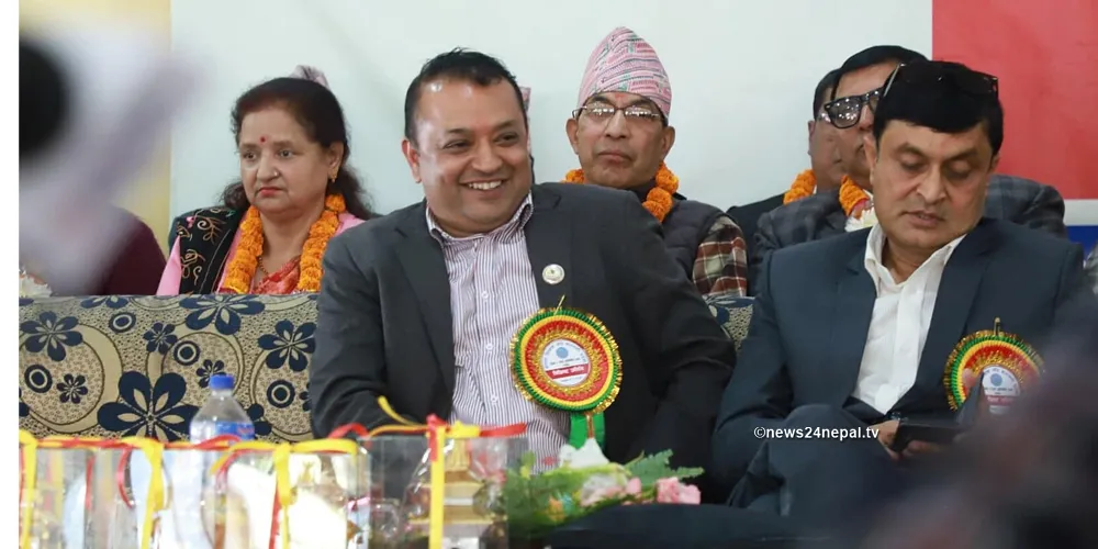 अब को प्रधानमन्त्री गगन थापा काठमाडौँ- ४ बाट शानदार मतले विजयी