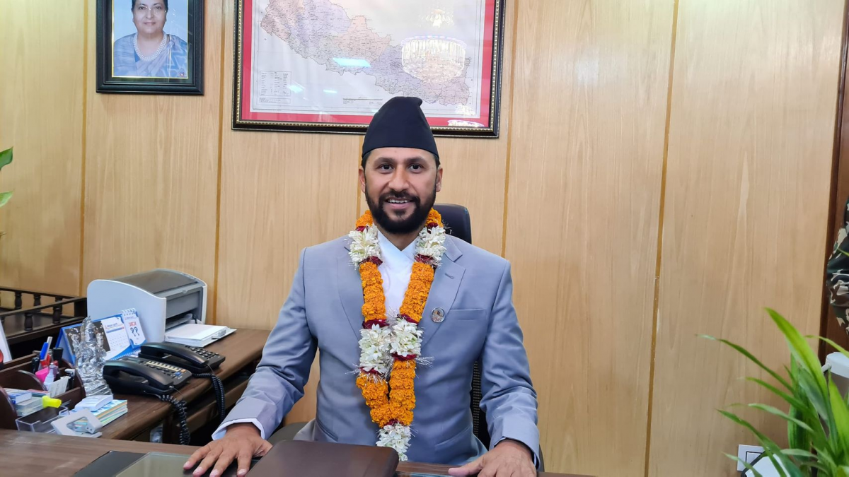गृहमन्त्रीको नागरिकता विवादबारे आज सर्वोच्चमा छलफल हुने