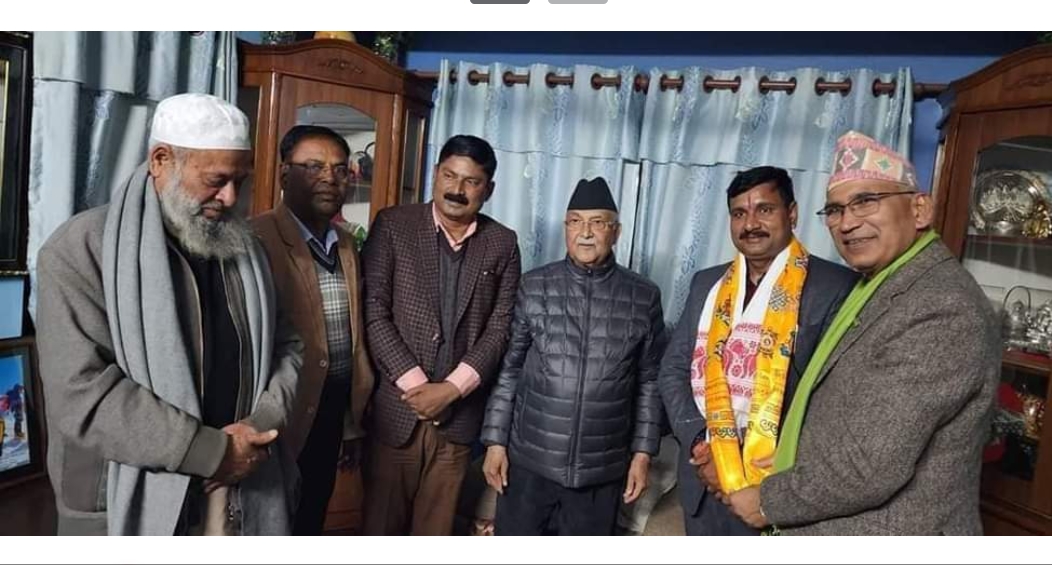 स्वतन्त्र सांसद साह एमालेमा प्रवेश, ओलीले गरे स्वागत