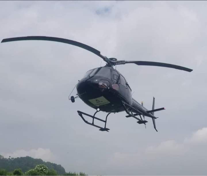 लुक्लाबाट उडेको मनाङ्ग एयरको हेलिकप्टर सोलुखुम्वुको लामजुरामा दुर्घटना